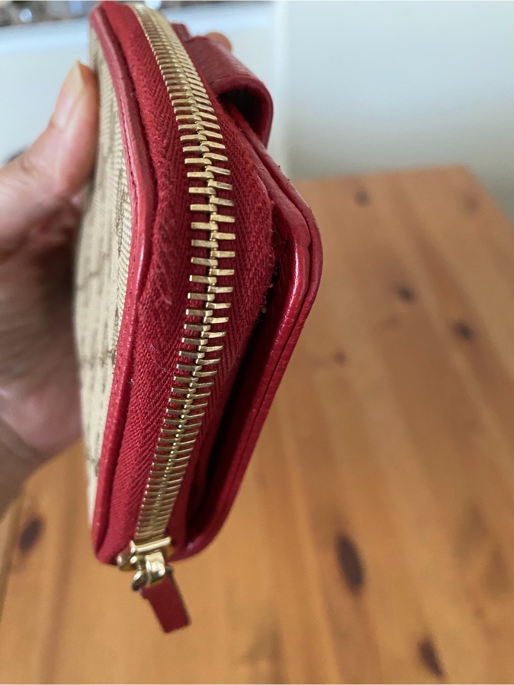 Gucci GG Monogram Canvas Red Leather Small Compact Wallet - Picture 3 of 16